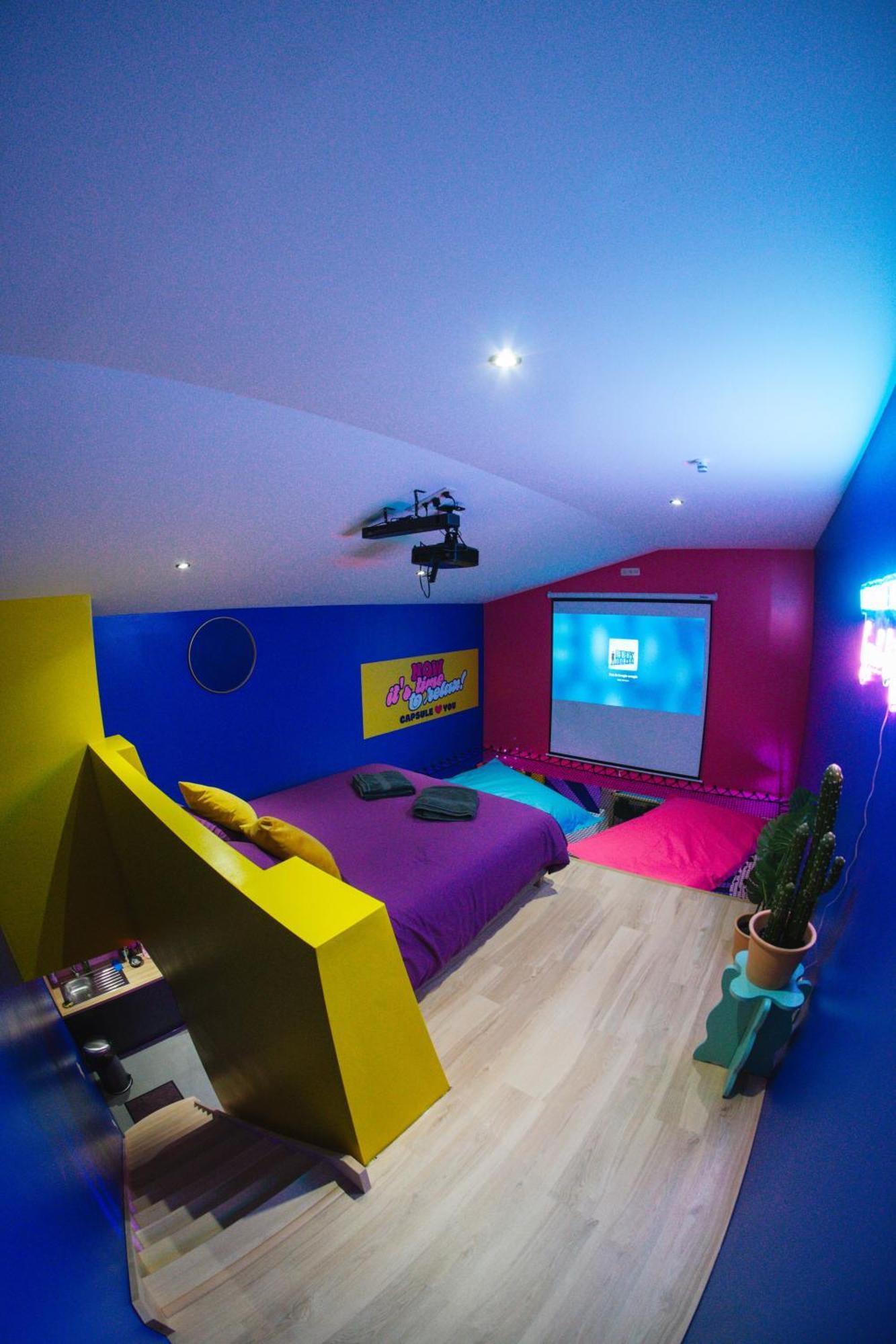 Capsule Boogie-Woogie - Jacuzzi - Sauna - Billard - Jeux - Ecran Geant - Filet Suspendu - Netflix La Louviere Ngoại thất bức ảnh