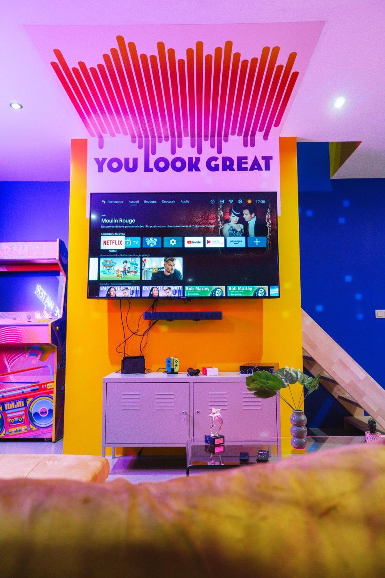 Capsule Boogie-Woogie - Jacuzzi - Sauna - Billard - Jeux - Ecran Geant - Filet Suspendu - Netflix La Louviere Ngoại thất bức ảnh