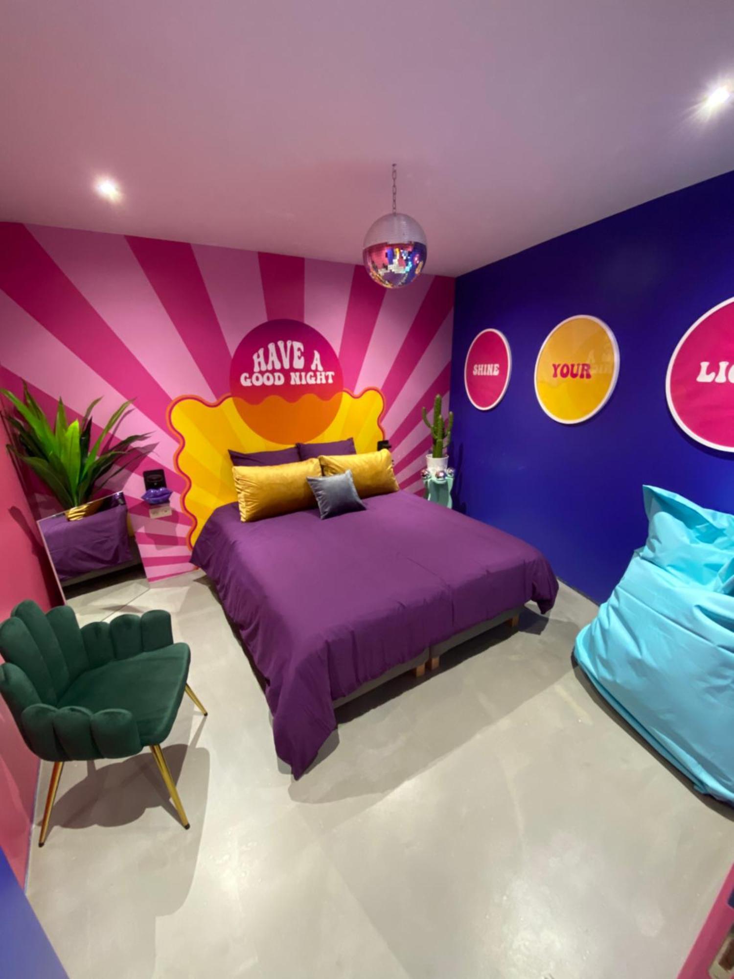 Capsule Boogie-Woogie - Jacuzzi - Sauna - Billard - Jeux - Ecran Geant - Filet Suspendu - Netflix La Louviere Ngoại thất bức ảnh